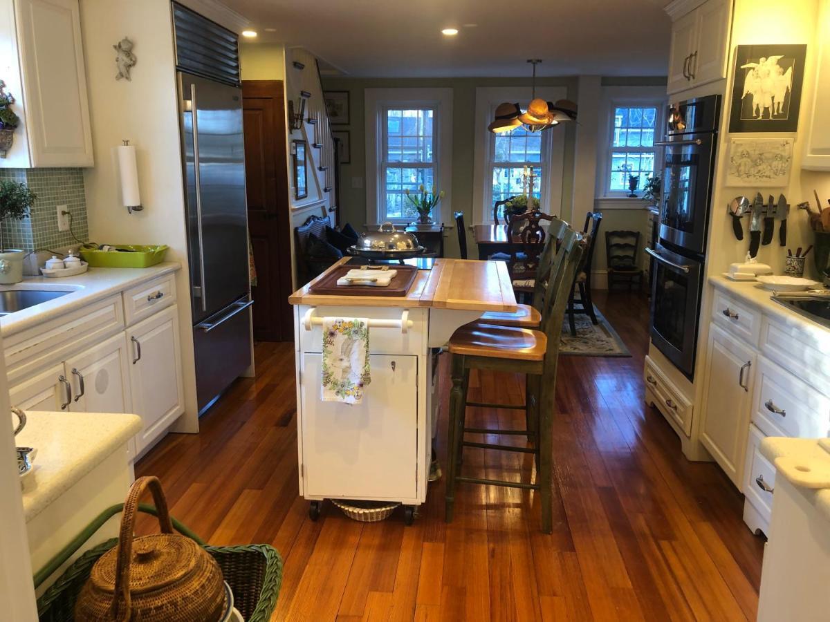 Silvershell Bed & Breakfast Marion
